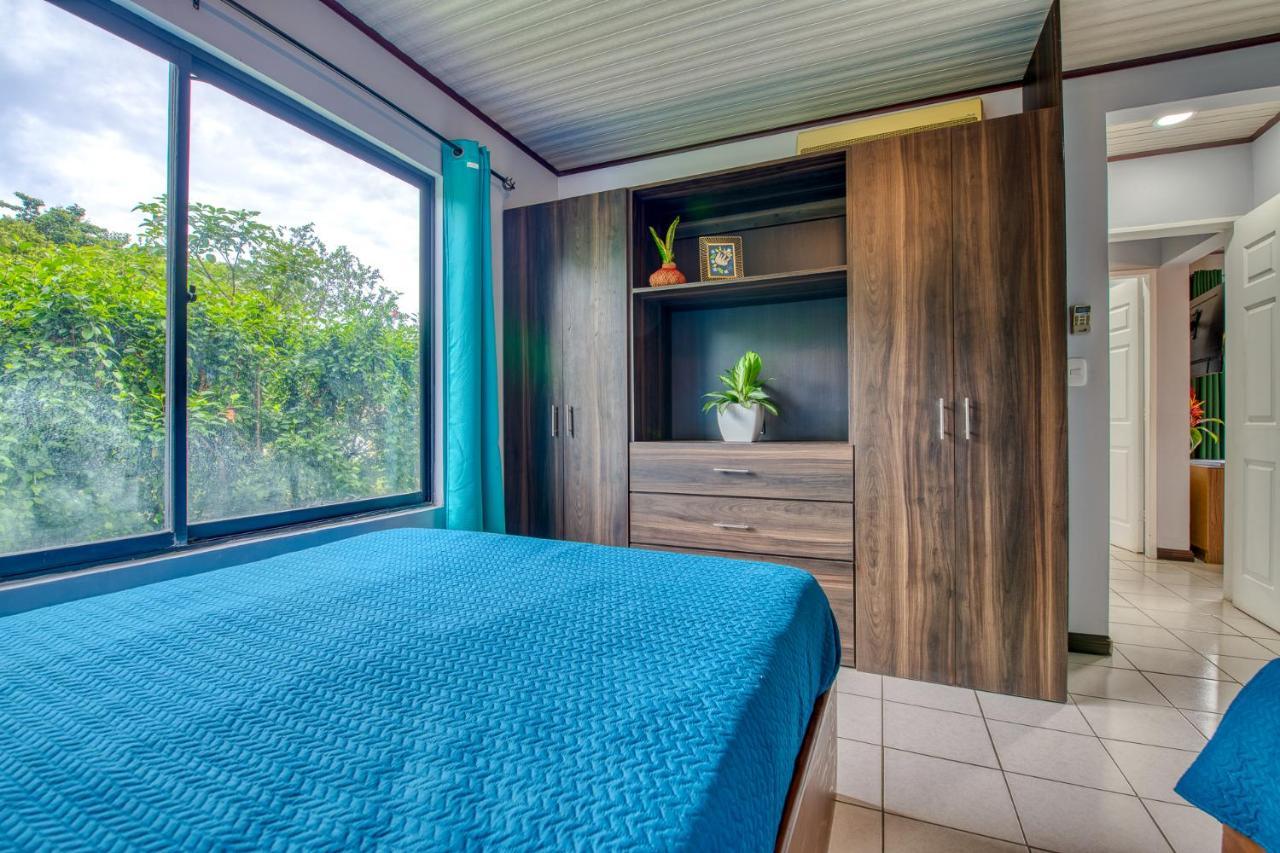 Golden Getaway Apartments 利比里亚 外观 照片